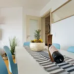 Host Wise - Amazing Comfy Flat With Balcony 公寓 *