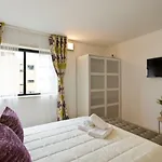 Host Wise - Amazing Comfy Flat With Balcony 公寓