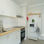 公寓 Host Wise - Amazing Comfy Flat With Balcony *