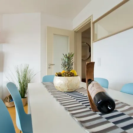 Host Wise - Amazing Comfy Flat With Balcony Lejlighed *