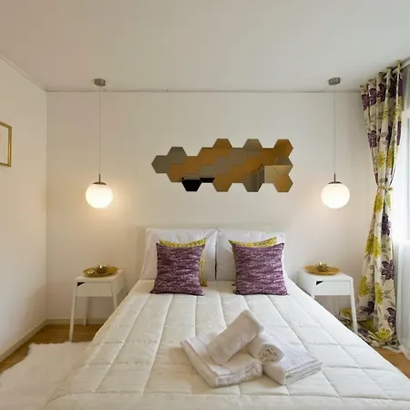 Apartmán Host Wise - Amazing Comfy Flat With Balcony