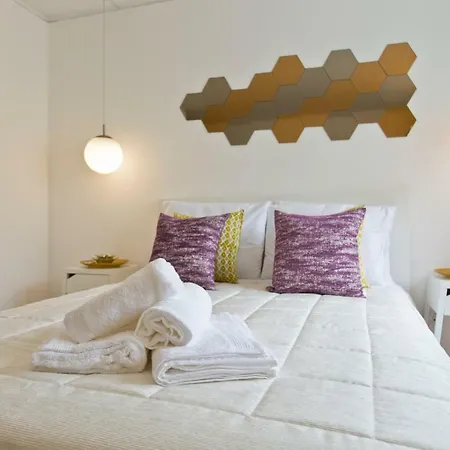 Host Wise - Amazing Comfy Flat With Balcony * Matosinhos (Porto)