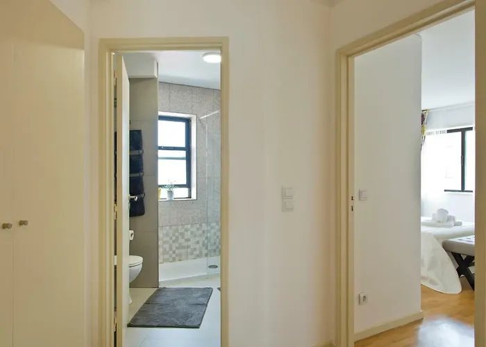 Host Wise - Amazing Comfy Flat With Balcony * Matosinhos (Porto)